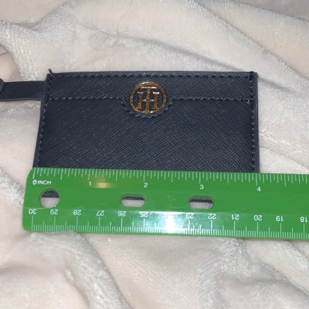🌸3 for $18🌸 Tommy Hilfiger navy snap on credit card holder bag / wallet NWOT